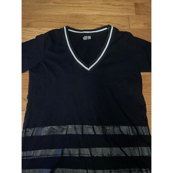 ASOS women's black v-neck short sleeve, with faux leather stripes t shirt size 4 - Picture 3 of 9
